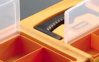 Plastik Takım Çantaları